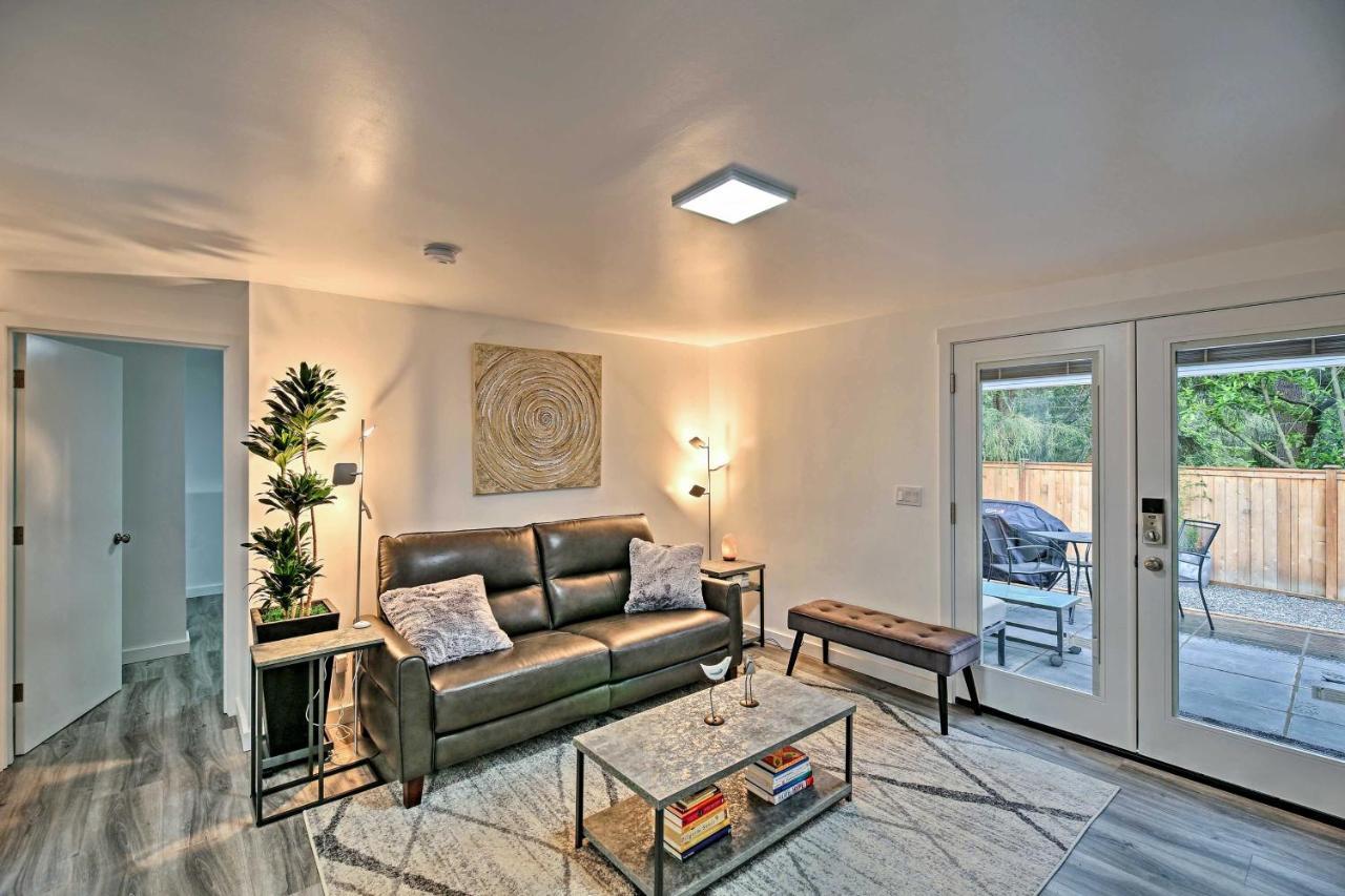 Dog-Friendly Redmond Area Home With Fenced Yard! Exterior photo